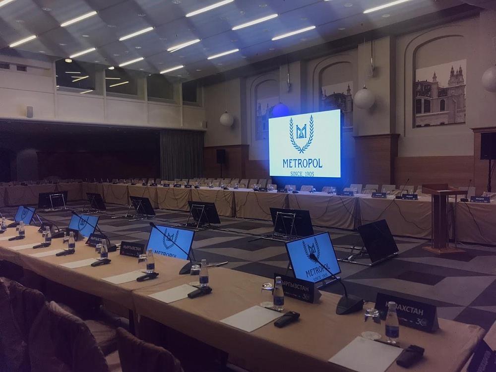 Экран 3х2 Р3,91 гостиница МЕТРОПОЛЬ