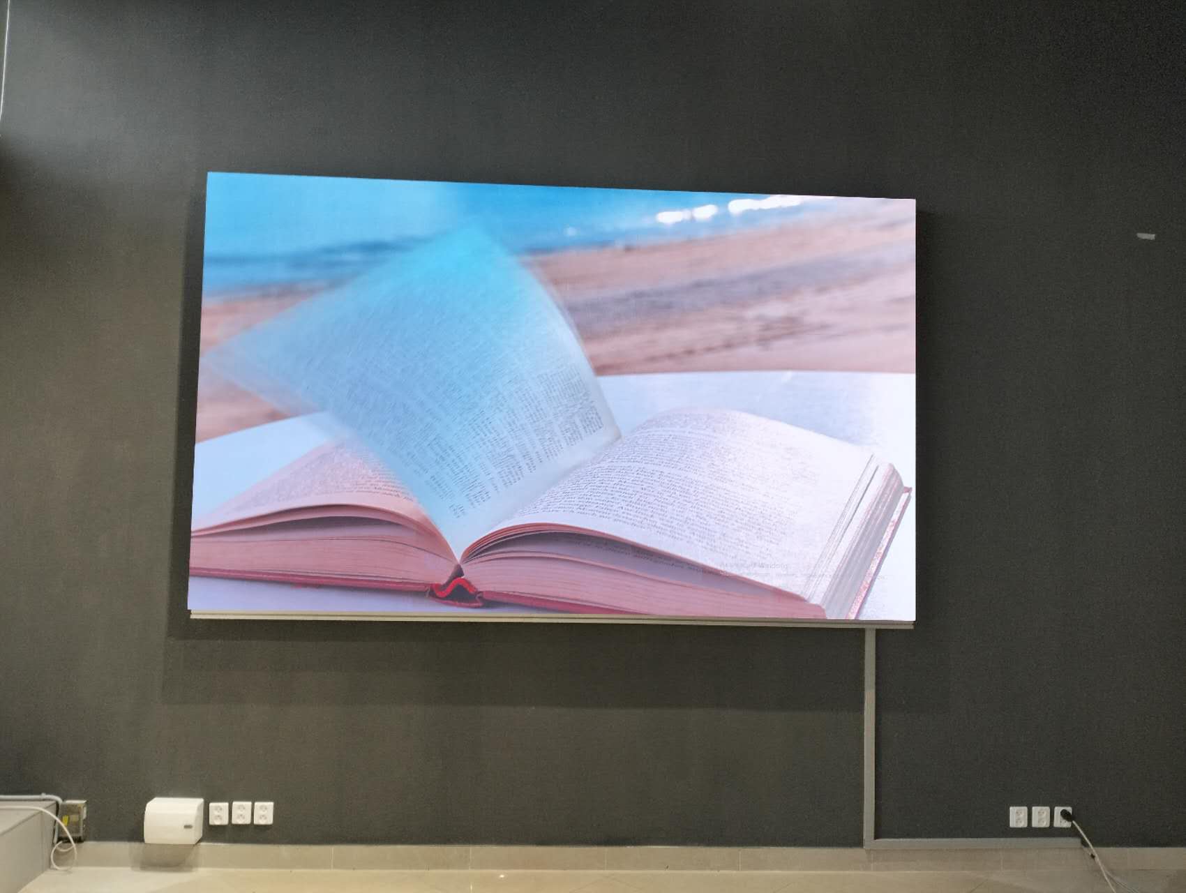 Экран офисного центра в г. Санкт-Петербург - фото 2