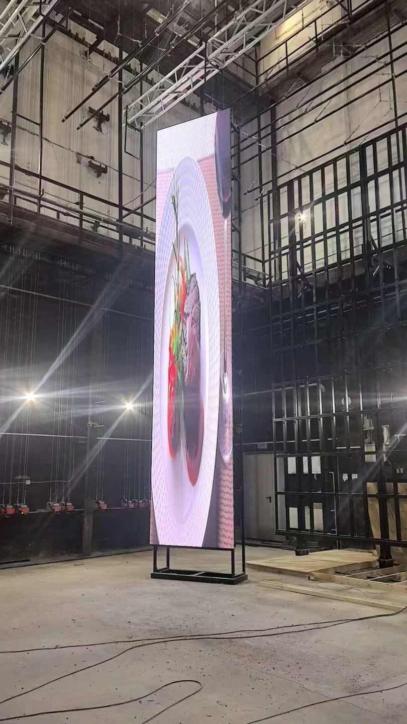 Интерьерный LED-экран формата P2 для МКУК "Городской дворец культуры" г. Тихорецка - фото 3